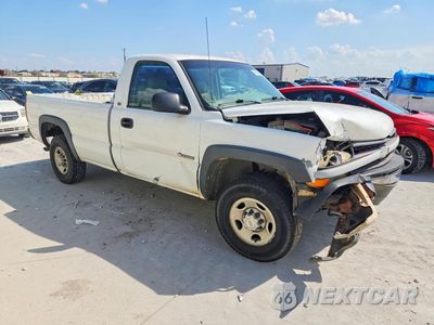 Czwarte zdjęcie samochodu z boku: 2002 CHEVROLET SILVERADO C2500 VIN:1GCGC24U02Z108650 - miniatura