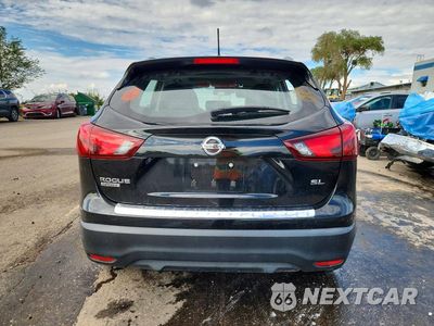 Zdjęcie 6 z 13 samochodu: 2017 NISSAN ROGUE SPORT SL VIN:JN1BJ1CPXHW001978 - miniatura