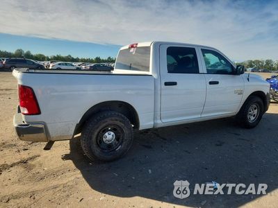 Trzecie zdjęcie samochodu z tyłu: 2022 RAM 1500 CLASSIC TRADESMAN VIN:3C6RR7KG6NG302063 - miniatura