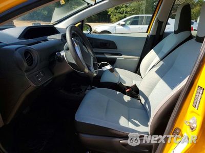 Zdjęcie 7 z 13 samochodu: 2014 TOYOTA PRIUS C ONE VIN:JTDKDTB32E1061034 - miniatura