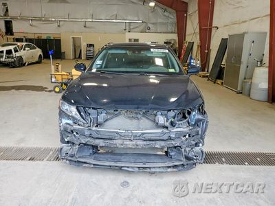Piąte zdjęcie samochodu w środku: 2018 TOYOTA CAMRY LE VIN:4T1B11HK5JU656251 - miniatura