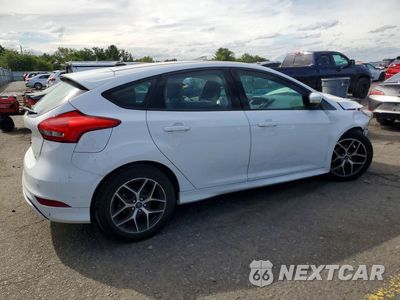 Trzecie zdjęcie samochodu z tyłu: 2015 FORD FOCUS SE VIN:1FADP3K22FL304084 - miniatura