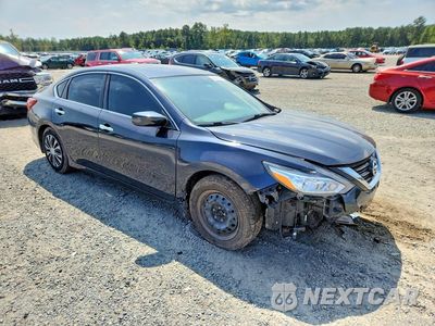 Czwarte zdjęcie samochodu z boku: 2018 NISSAN ALTIMA 2.5 S VIN:1N4AL3AP0JC113929 - miniatura