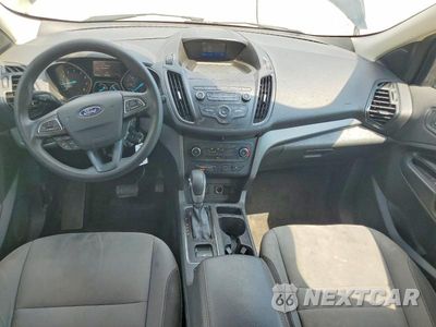 Zdjęcie 8 z 14 samochodu: 2019 FORD ESCAPE S VIN:1FMCU0F76KUA88453 - miniatura