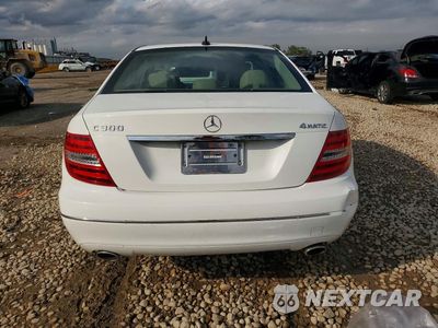 Zdjęcie 6 z 12 samochodu: 2013 MERCEDES-BENZ C 300 4MATIC VIN:WDDGF8ABXDR266256 - miniatura