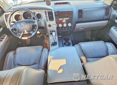 Zdjęcie 8 z 12 samochodu: 2007 TOYOTA TUNDRA LIMITED VIN:5TBBV58177S450703 - miniatura