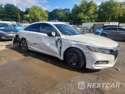 Czwarte zdjęcie samochodu z boku: 2018 HONDA ACCORD EXL VIN:1HGCV2F50JA042887 - miniatura