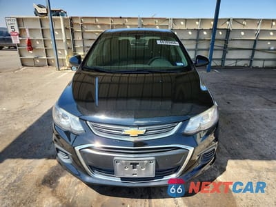 Piąte zdjęcie samochodu w środku: 2019 CHEVROLET SONIC LT VIN:1G1JD5SB9K4104849 - miniatura