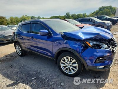 Czwarte zdjęcie samochodu z boku: 2020 NISSAN ROGUE SPORT SV VIN:JN1BJ1CW9LW377829 - miniatura