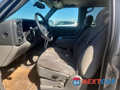 Zdjęcie 7 z 13 samochodu: 2005 GMC YUKON VIN:1GKEK13VX5J153424 - miniatura