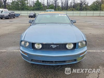 Piąte zdjęcie samochodu w środku: 2005 FORD MUSTANG VIN:1ZVHT85H755190149 - miniatura