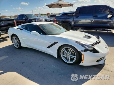 Czwarte zdjęcie samochodu z boku: 2016 CHEVROLET CORVETTE STINGRAY 1LT VIN:1G1YB2D71G5117673 - miniatura