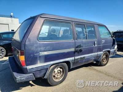 Trzecie zdjęcie samochodu z tyłu: 1987 TOYOTA VAN LE VIN:JT3YR26W7H5032849 - miniatura