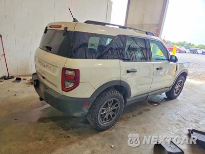 Trzecie zdjęcie samochodu z tyłu: 2021 FORD BRONCO SPORT BIG BEND VIN:3FMCR9B69MRB31759 - miniatura