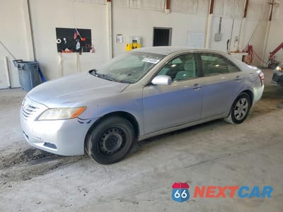 2008 TOYOTA CAMRY LE 4T1BE46K88U241119 - główne zdjęcie licytacji z USA - miniatura