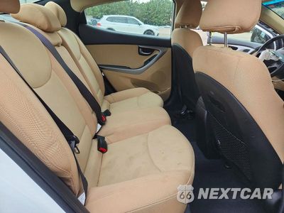 Zdjęcie 10 z 13 samochodu: 2013 HYUNDAI ELANTRA GLS VIN:5NPDH4AE9DH322771 - miniatura