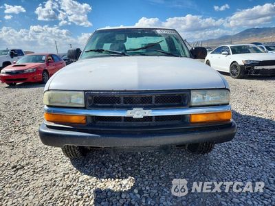 Piąte zdjęcie samochodu w środku: 2002 CHEVROLET S TRUCK S10 VIN:1GCCS145728145611 - miniatura