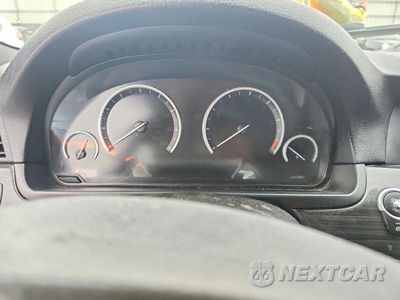 Zdjęcie 9 z 12 samochodu: 2013 BMW 535 XI VIN:WBAFU7C5XDDU71812 - miniatura