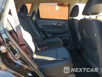 Zdjęcie 11 z 13 samochodu: 2018 NISSAN ROGUE S VIN:KNMAT2MT9JP613738 - miniatura