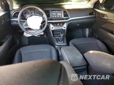 Zdjęcie 8 z 12 samochodu: 2018 HYUNDAI ELANTRA SEL VIN:5NPD84LF2JH390122 - miniatura