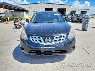 Piąte zdjęcie samochodu w środku: 2015 NISSAN ROGUE SELECT S VIN:JN8AS5MT0FW670657 - miniatura