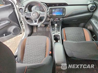 Zdjęcie 8 z 12 samochodu: 2024 NISSAN KICKS SR VIN:3N1CP5DV9RL538761 - miniatura