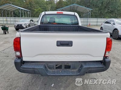 Zdjęcie 6 z 12 samochodu: 2018 TOYOTA TACOMA SR VIN:5TFRX5GN5JX117759 - miniatura