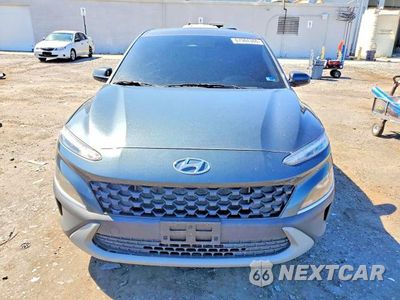 Piąte zdjęcie samochodu w środku: 2022 HYUNDAI KONA SE VIN:KM8K2CAB2NU839017 - miniatura