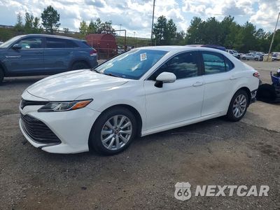 2018 TOYOTA CAMRY LE 4T1B11HK4JU512478 - główne zdjęcie licytacji z USA - miniatura