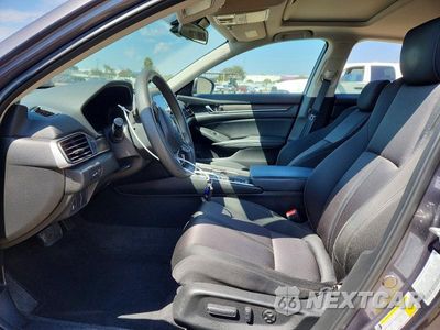 Zdjęcie 7 z 12 samochodu: 2018 HONDA ACCORD HYBRID EX VIN:1HGCV3F45JA009901 - miniatura
