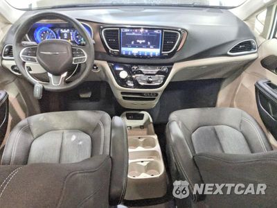 Zdjęcie 8 z 13 samochodu: 2023 CHRYSLER VOYAGER LX VIN:2C4RC1CGXPR615684 - miniatura