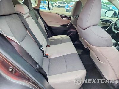 Zdjęcie 11 z 13 samochodu: 2021 TOYOTA RAV4 XLE VIN:2T3W1RFV4MW103907 - miniatura