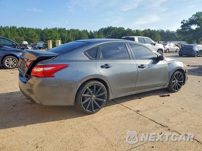 Trzecie zdjęcie samochodu z tyłu: 2016 NISSAN ALTIMA 2.5 S VIN:1N4AL3AP8GC187964 - miniatura
