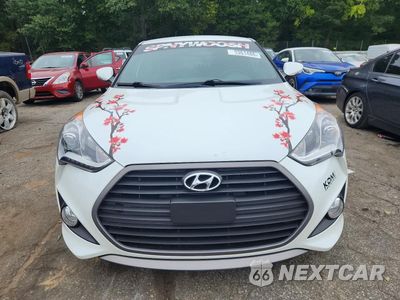 Piąte zdjęcie samochodu w środku: 2016 HYUNDAI VELOSTER TURBO VIN:KMHTC6AE2GU293531 - miniatura