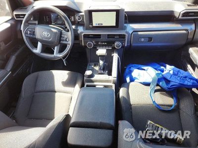 Zdjęcie 8 z 13 samochodu: 2025 TOYOTA 4RUNNER SR5 VIN:JTEVA5BR6S5033064 - miniatura
