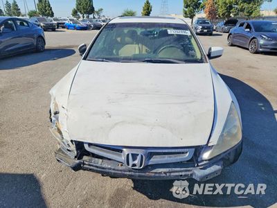Piąte zdjęcie samochodu w środku: 2005 HONDA ACCORD EX VIN:JHMCM567X5C001275 - miniatura