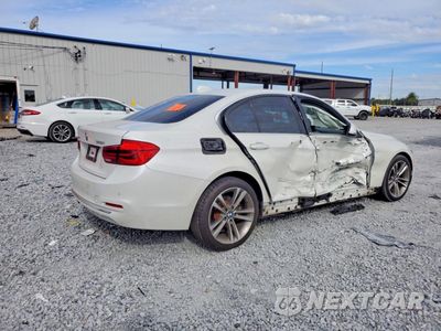 Trzecie zdjęcie samochodu z tyłu: 2016 BMW 328 XI SULEV VIN:WBA8E3G51GNU04748 - miniatura