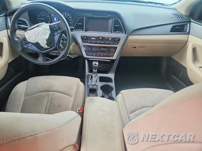 Zdjęcie 8 z 12 samochodu: 2017 HYUNDAI SONATA SE VIN:5NPE24AF8HH557005 - miniatura