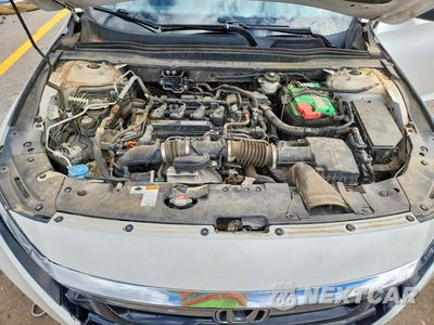 Zdjęcie 11 z 12 samochodu: 2018 HONDA ACCORD LX VIN:1HGCV1F18JA087017 - miniatura