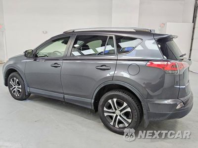 Drugie zdjęcie samochodu z przodu: 2018 TOYOTA RAV4 LE VIN:JTMBFREV7JJ237919 - miniatura