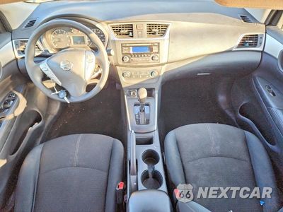 Zdjęcie 8 z 12 samochodu: 2016 NISSAN SENTRA S VIN:3N1AB7AP6GY250638 - miniatura