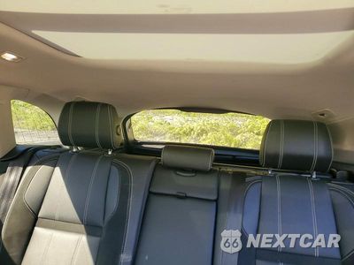 Zdjęcie 10 z 13 samochodu: 2019 LAND ROVER RANGE ROVER VELAR S VIN:SALYB2EX3KA797932 - miniatura