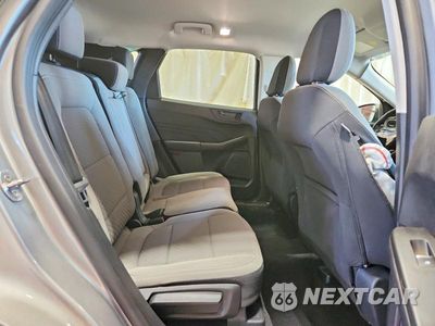 Zdjęcie 10 z 13 samochodu: 2022 FORD ESCAPE SE VIN:1FMCU9G67NUC00028 - miniatura