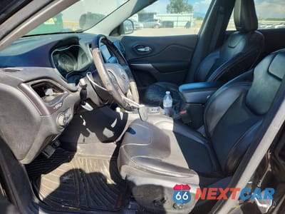 Zdjęcie 7 z 13 samochodu: 2019 JEEP CHEROKEE LATITUDE PLUS VIN:1C4PJLLB4KD370745 - miniatura