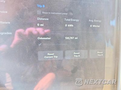 Zdjęcie 9 z 12 samochodu: 2016 TESLA MODEL S VIN:5YJSA1E20GF124593 - miniatura