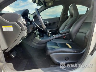Zdjęcie 7 z 12 samochodu: 2014 MERCEDES-BENZ CLA 250 VIN:WDDSJ4EBXEN031439 - miniatura