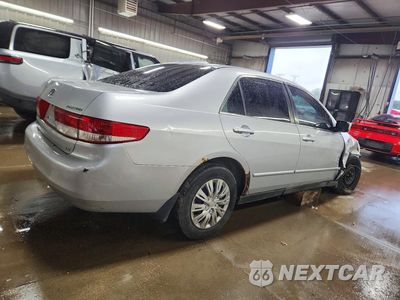 Trzecie zdjęcie samochodu z tyłu: 2004 HONDA ACCORD LX VIN:1HGCM56354A038180 - miniatura