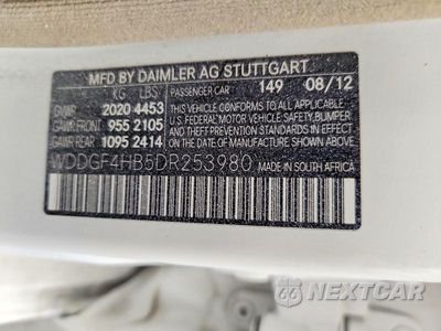 Zdjęcie 12 z 12 samochodu: 2013 MERCEDES-BENZ C 250 VIN:WDDGF4HB5DR253980 - miniatura