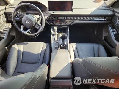 Zdjęcie 8 z 12 samochodu: 2024 HONDA ACCORD TOURING HYBRID VIN:1HGCY2F87RA051809 - miniatura