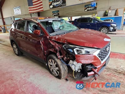 Czwarte zdjęcie samochodu z boku: 2019 HYUNDAI TUCSON SE VIN:KM8J2CA49KU996441 - miniatura